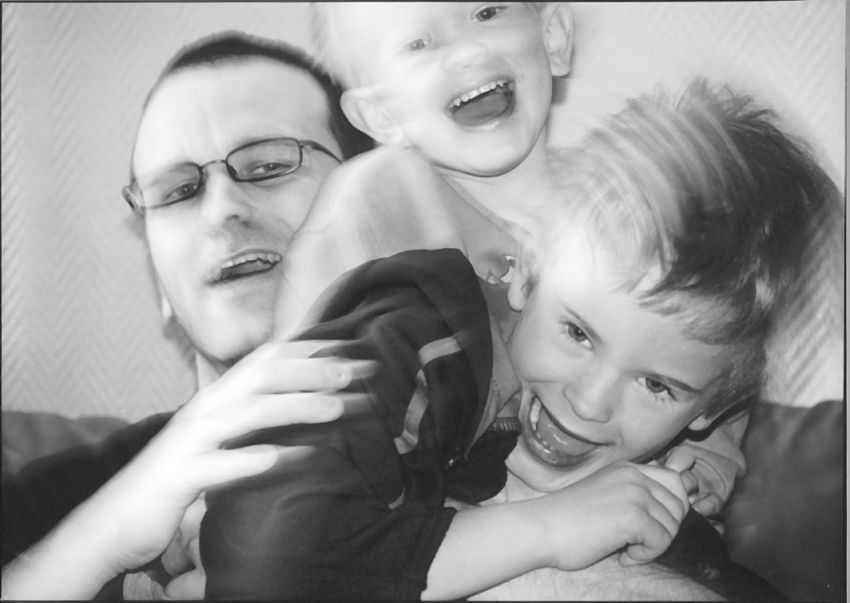 Selfportrait with sons, April 2002