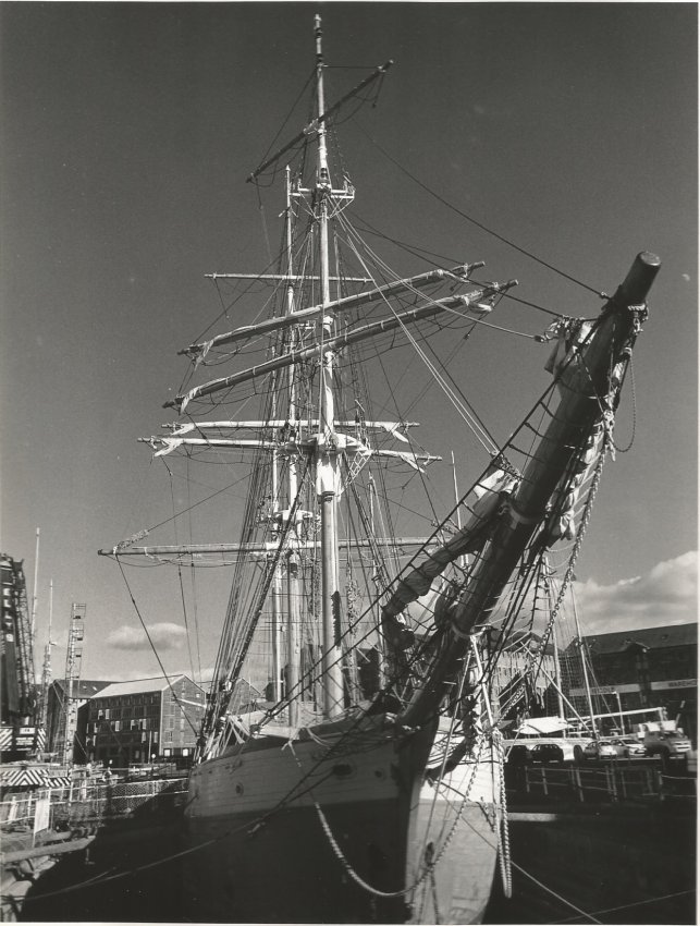 Ship Glocs Docks