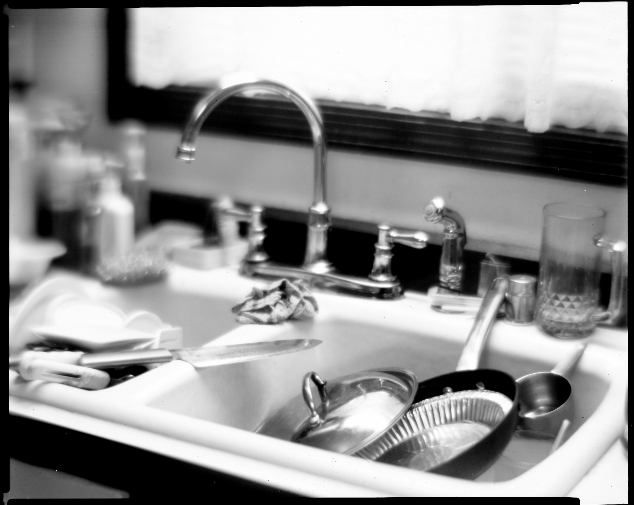 Sink, 335 F6.9