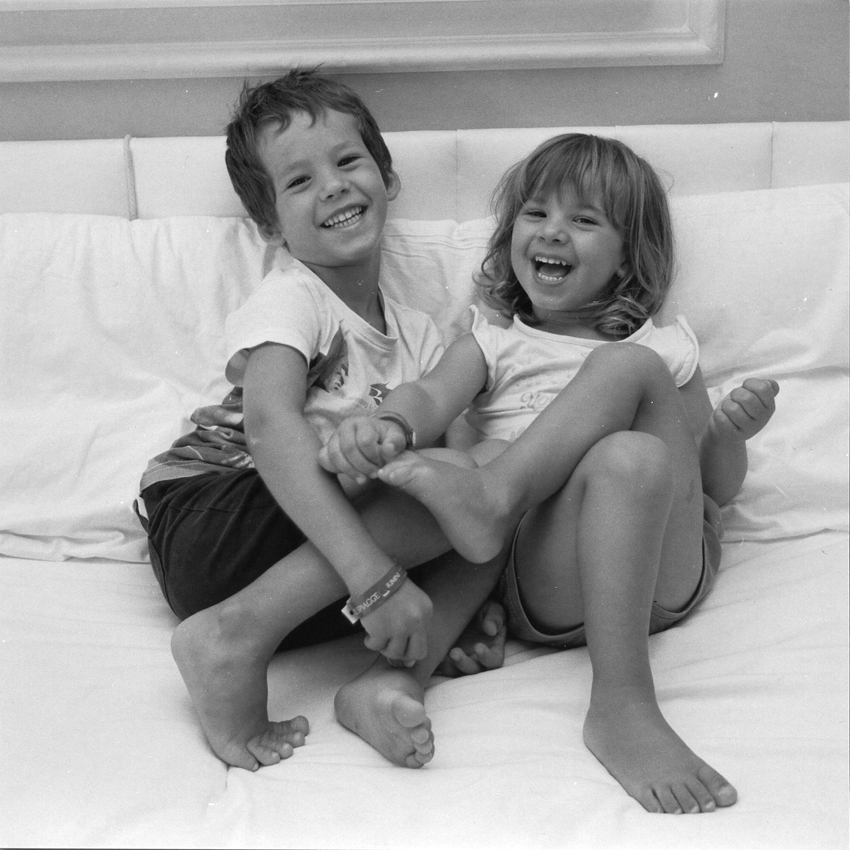 Sister and brother 04