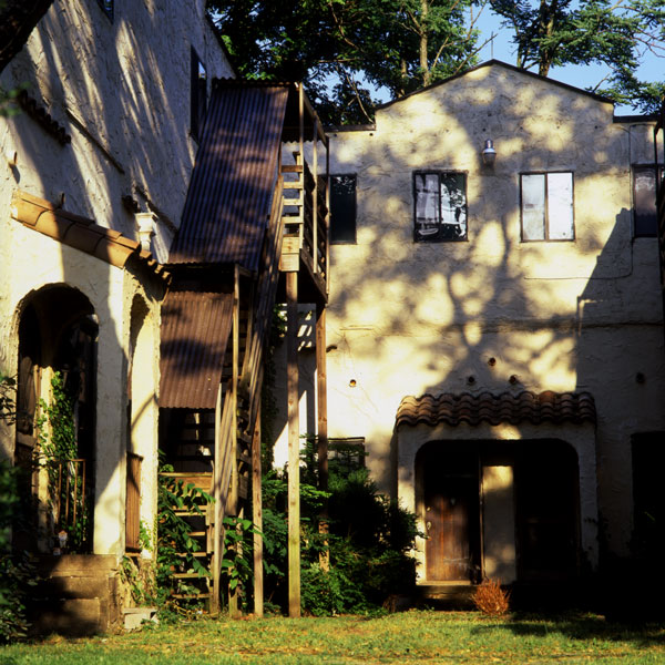 Spanish-Dorms