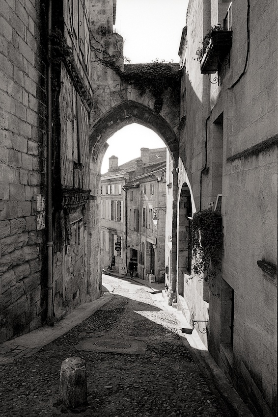 St Emilion Alleyway
