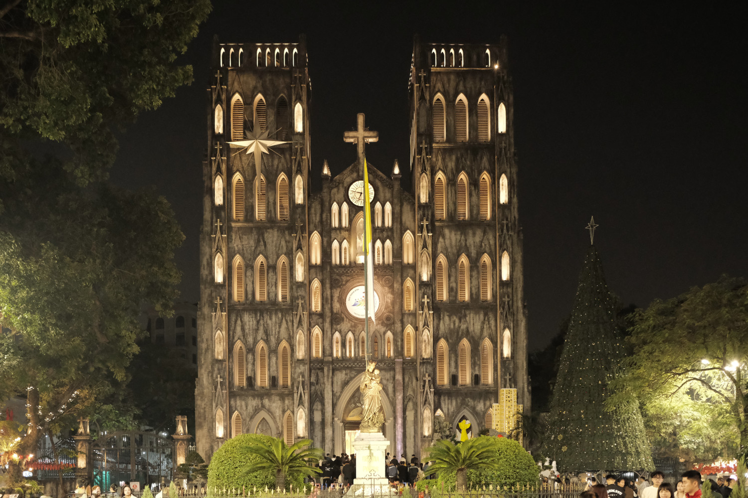 St Josephs Cathedral, Hanoi