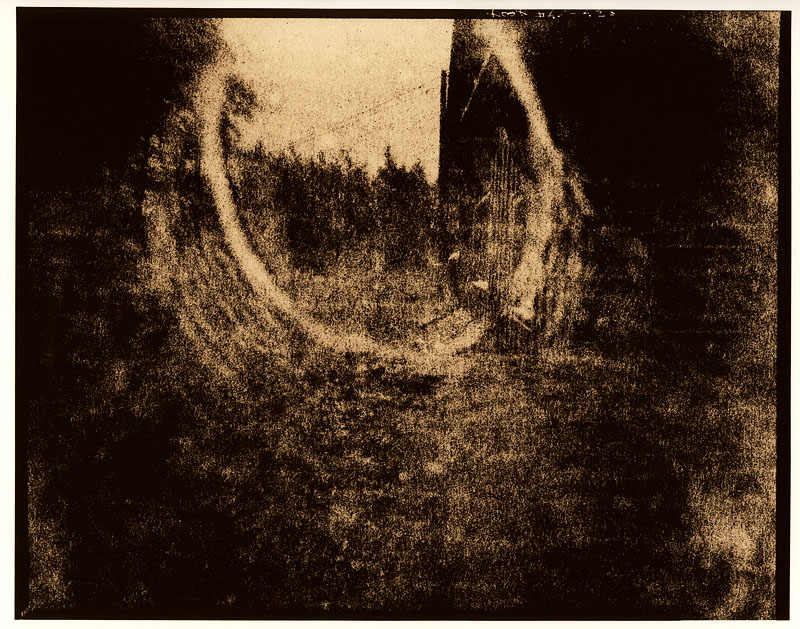 Sun in pinhole 4
