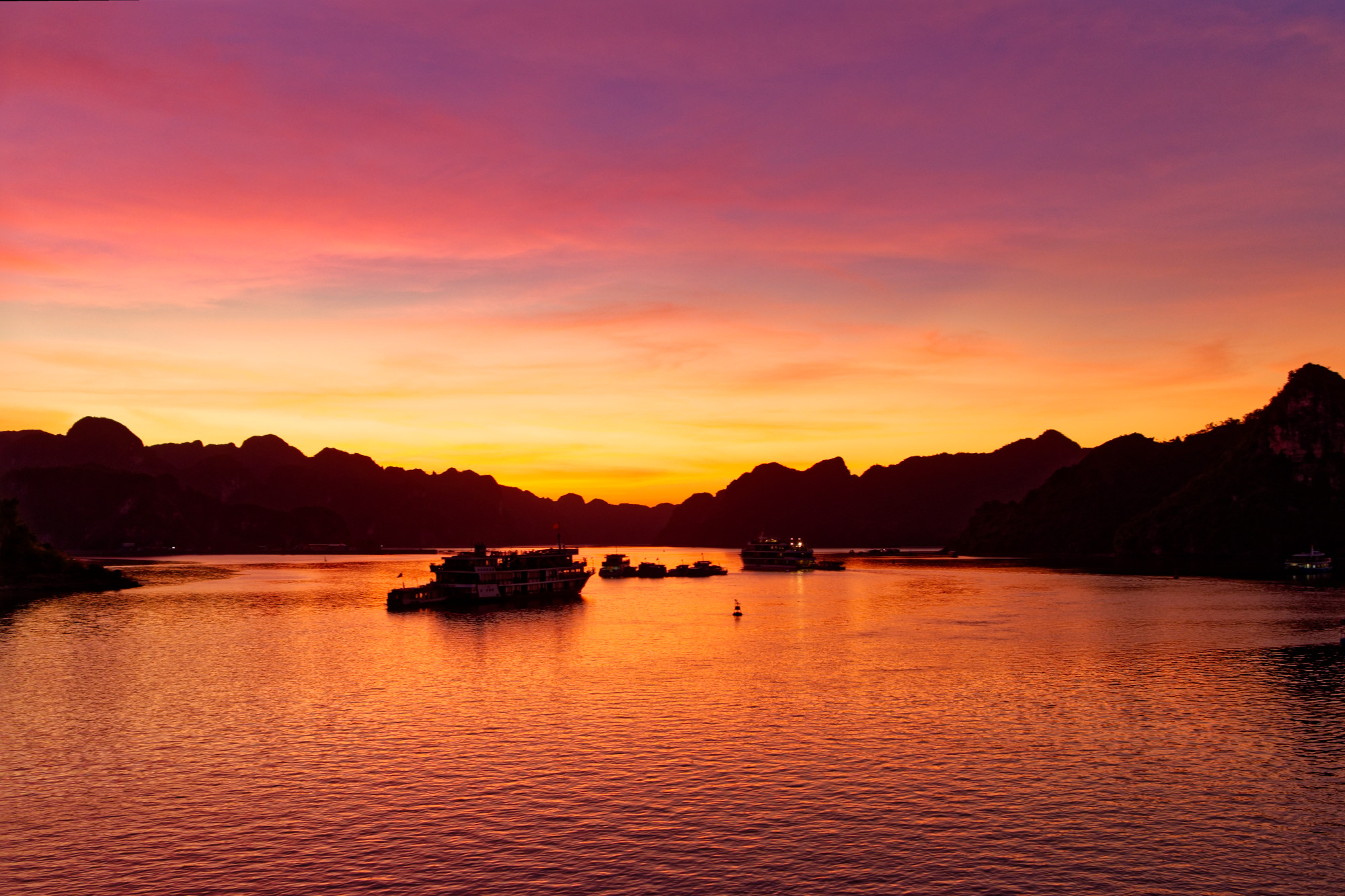 Sunset over Cat Ba Islands, VN