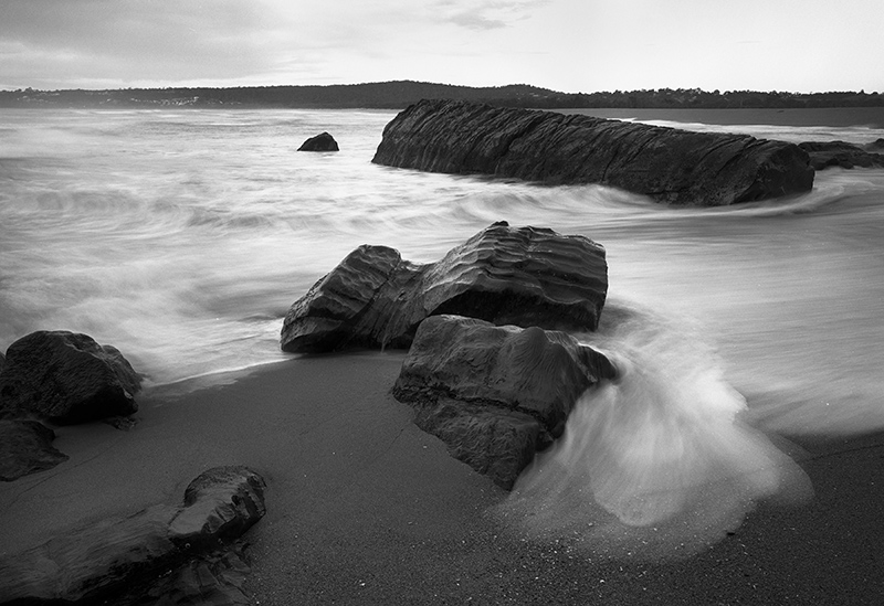 Surf And Rocks Apug