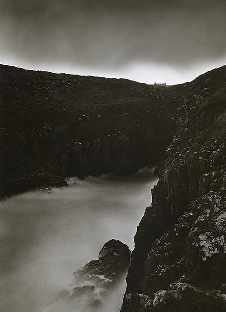 The Cottage Atop The Cliffs