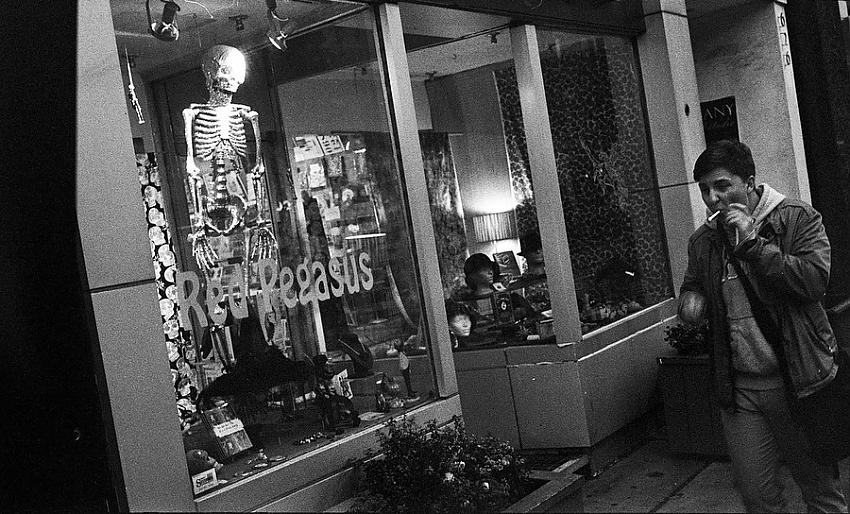 Toronto - Skeleton and smoker