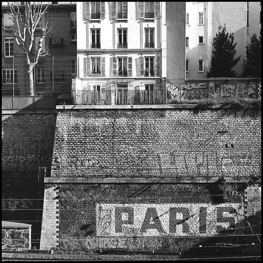 Train embankment, Paris