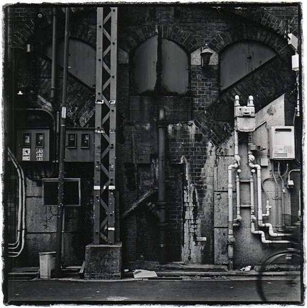 Under the metro line