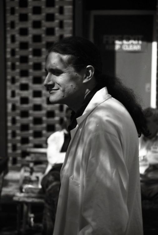 Unidentified APUGger (sorry!)