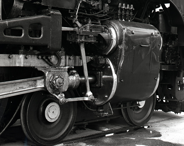 Union Pacific 844 - Valve Gear | Photrio.com Photography Forums