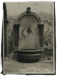 Well, alcove, Siena, Italy