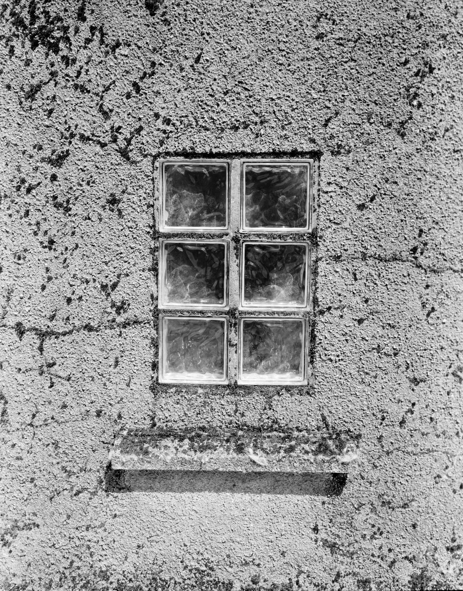 Window in concrete