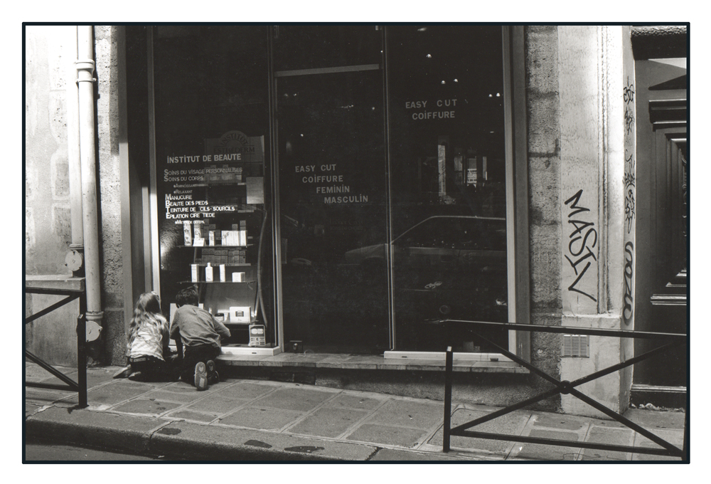 Window Shopping - Paris