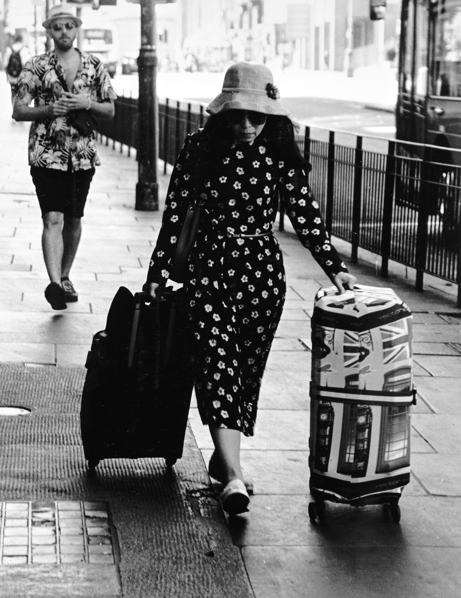 Woman wearing shades.