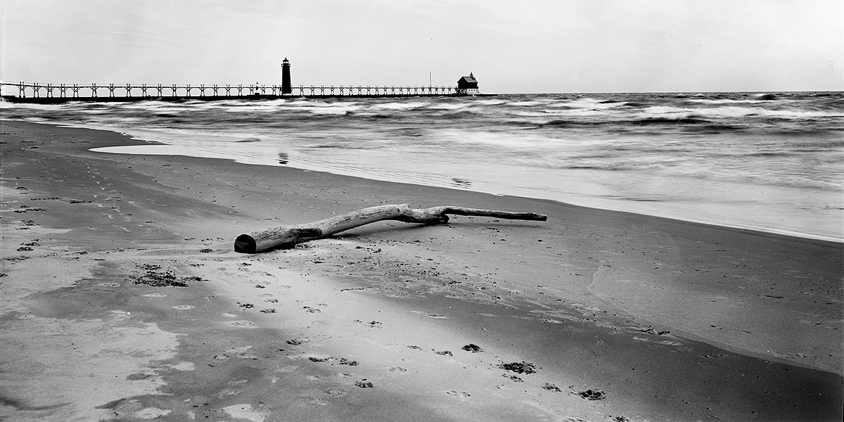 lighthouse2.jpg
