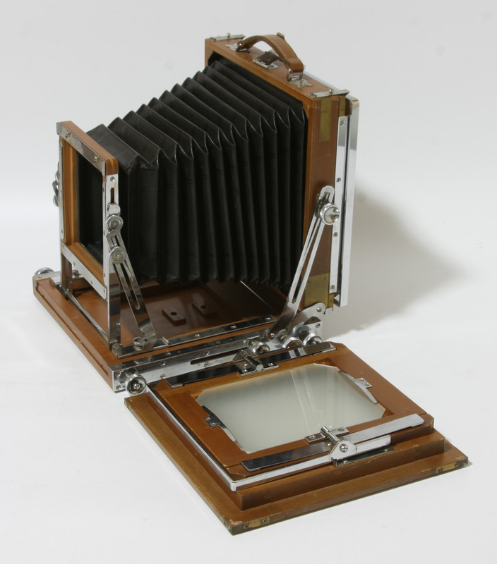 Japanese-Half-Plate-4x5-Camera-01.jpg
