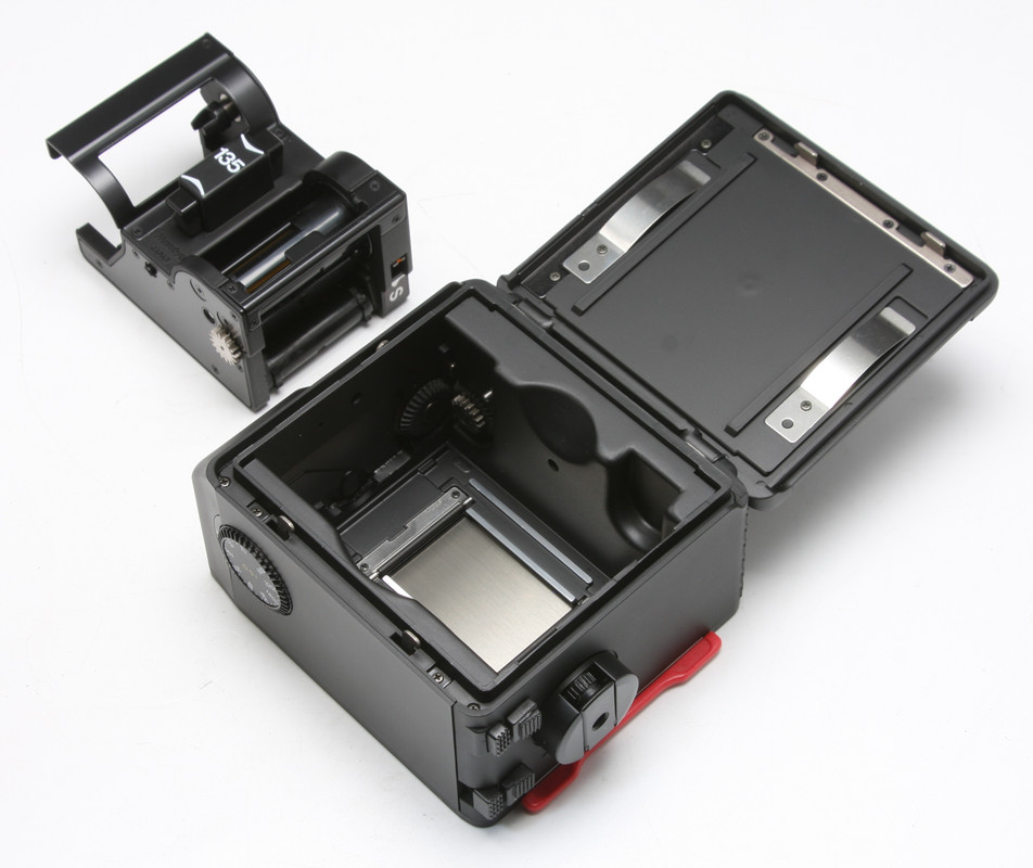 Mamiya-M645-135-RFH-03.jpg
