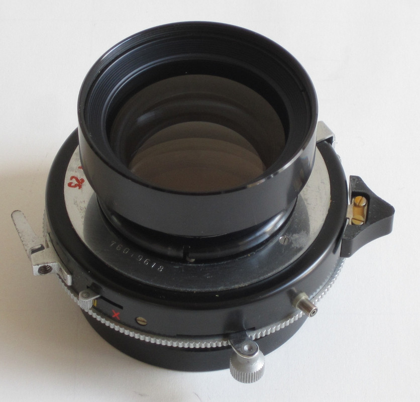 Fujinon-W180mmf5-6-02.jpg