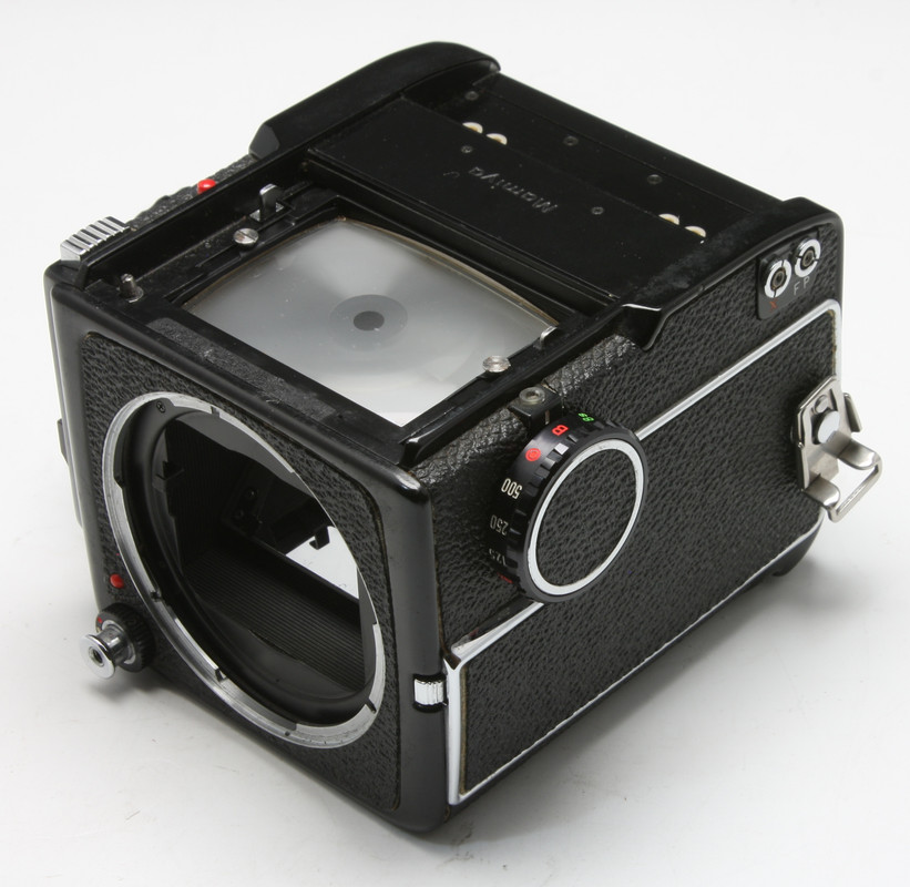 Mamiya-M645-Camera-Body-01.jpg