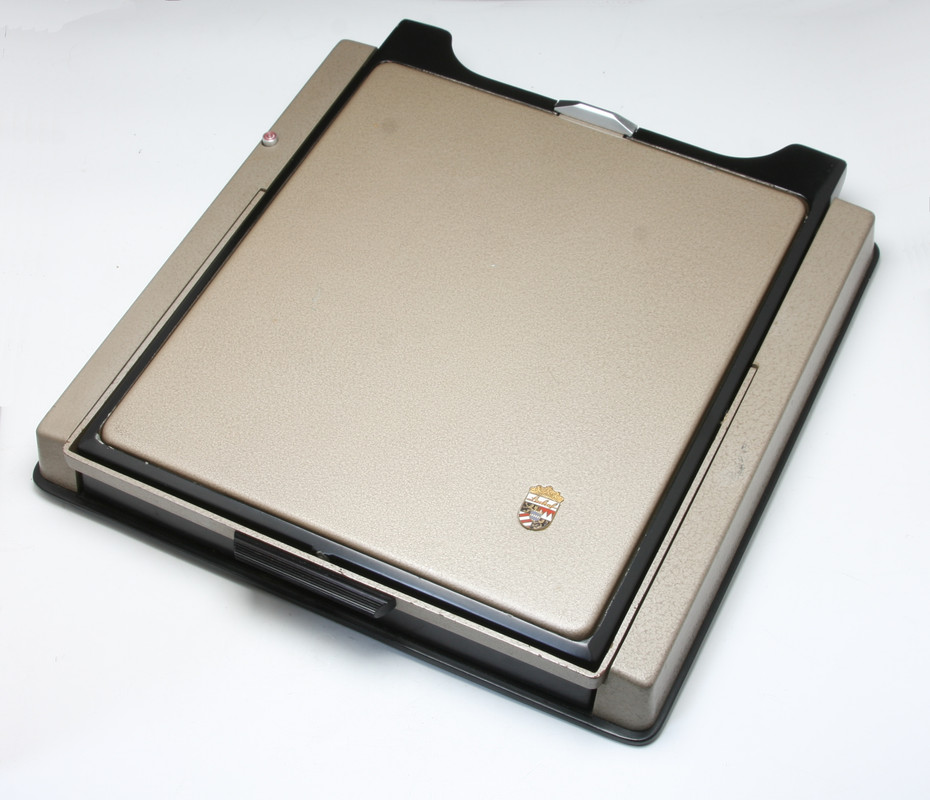Linhof8x10-Back-01.jpg