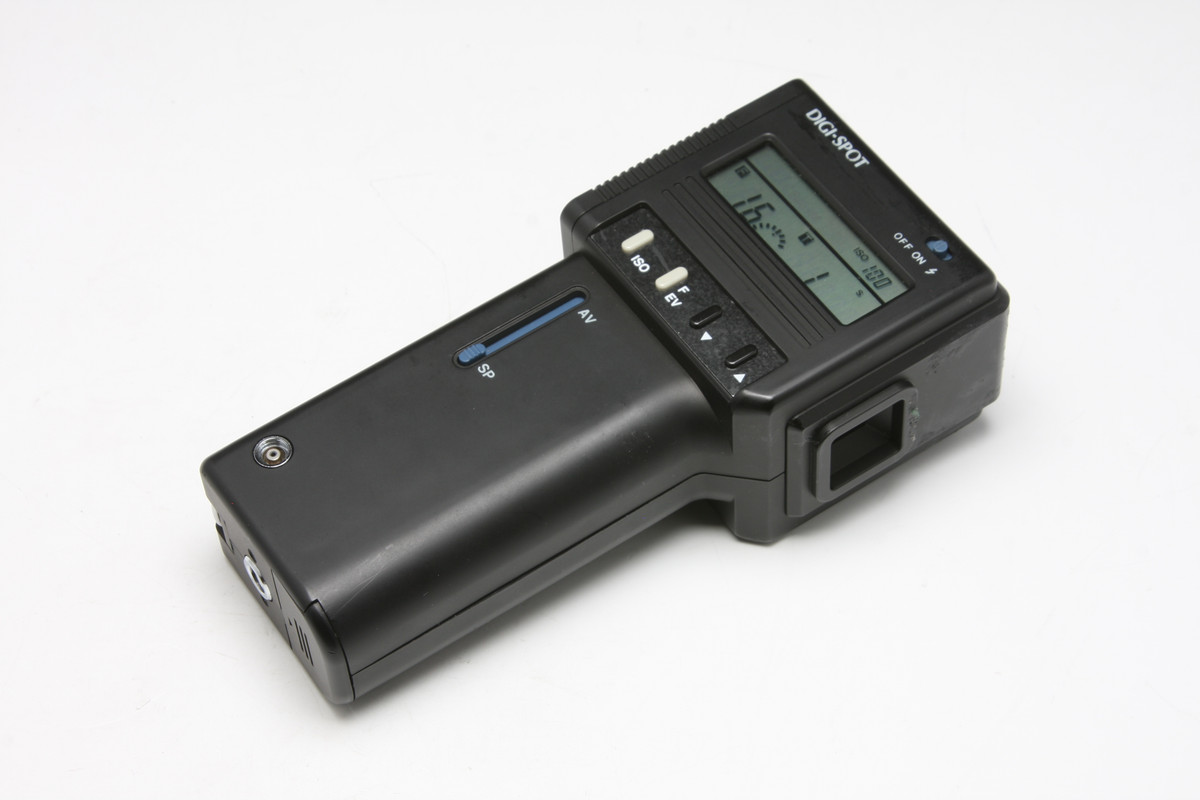 Sekonic-Digi-Spot-L-488-Meter-01.jpg