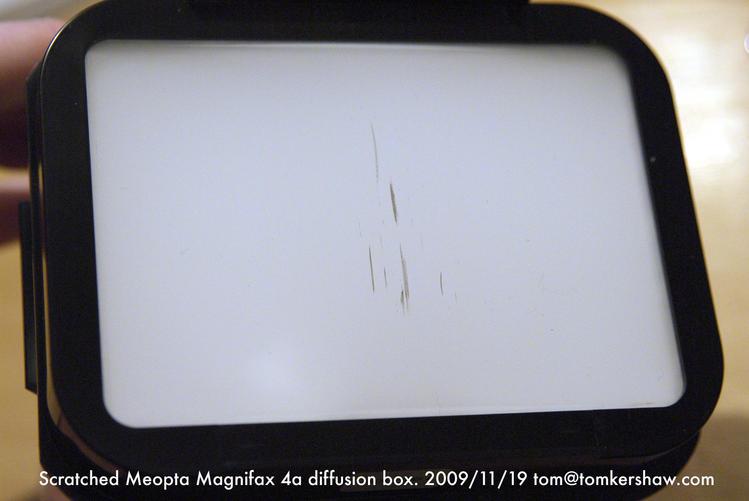 scratch_marks_meopta_mag_4.jpg