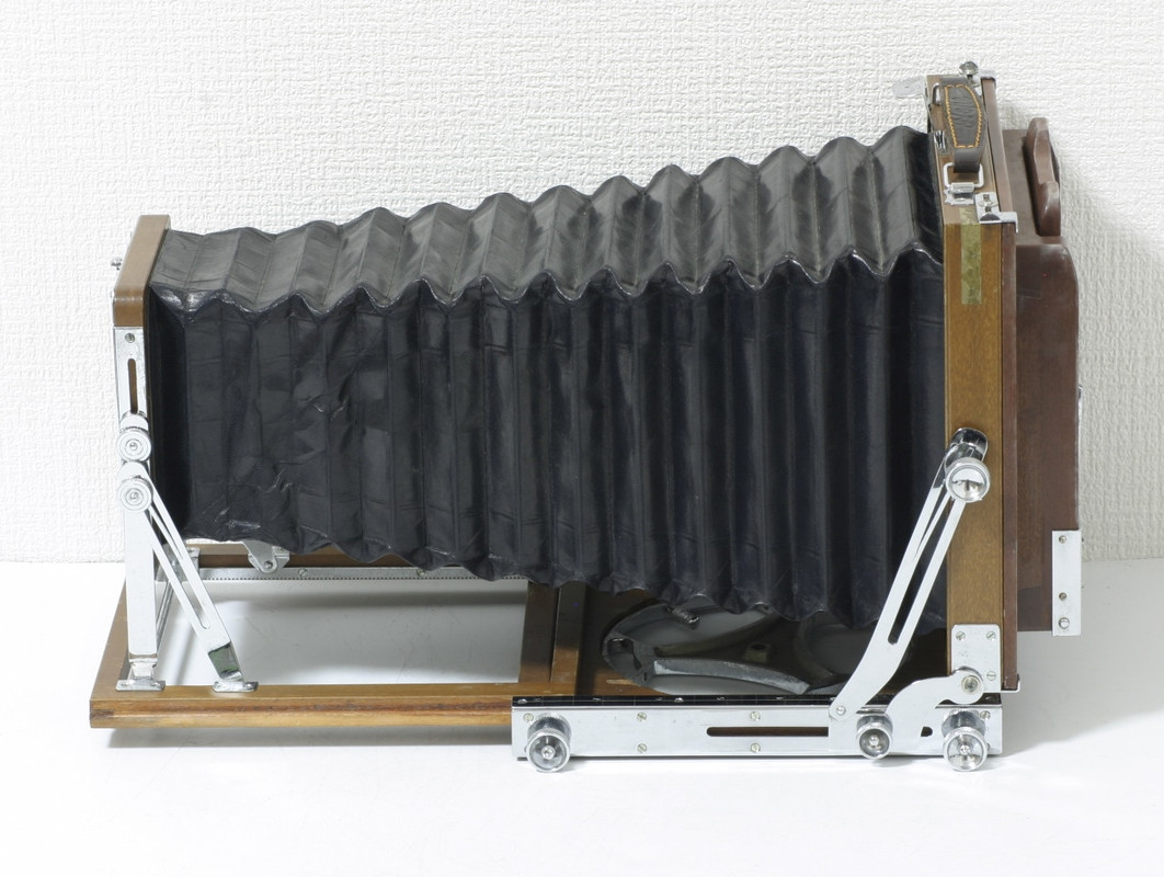 Tachihara4x5-Camera-02.jpg