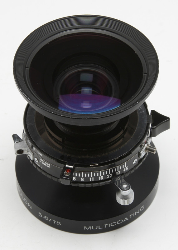 Schneider-Super-Angulon75mmf5-6-Lens-02.jpg