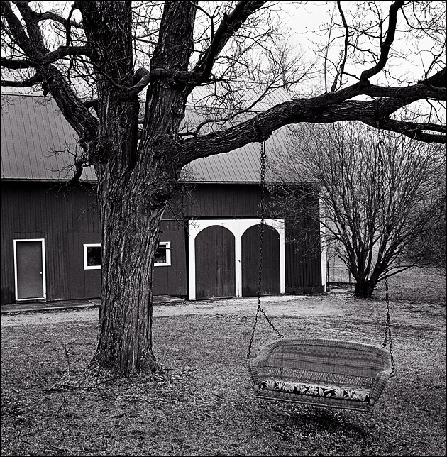 wicker-swing-2.jpg