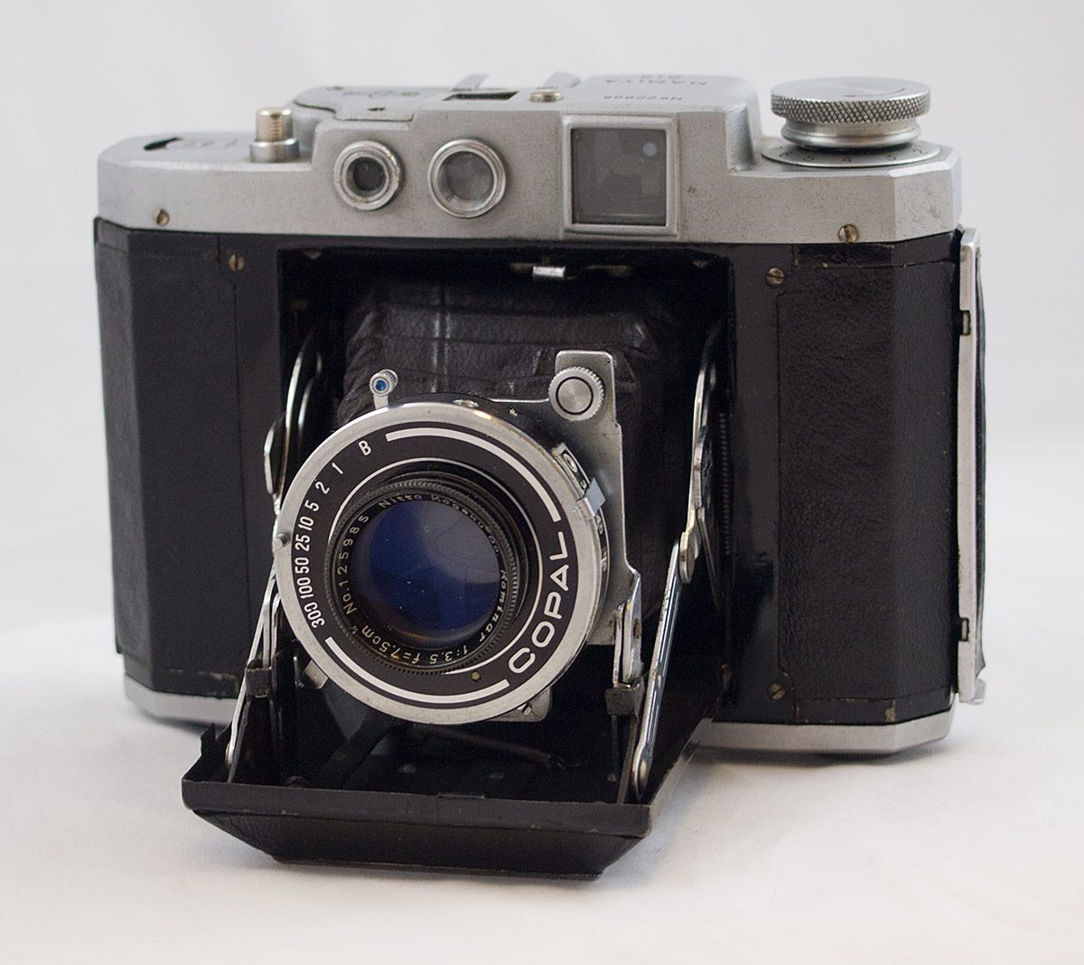 Mamiya-01.jpg