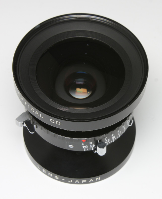 Fujinon-SWD65mmf5-6Lens-01.jpg