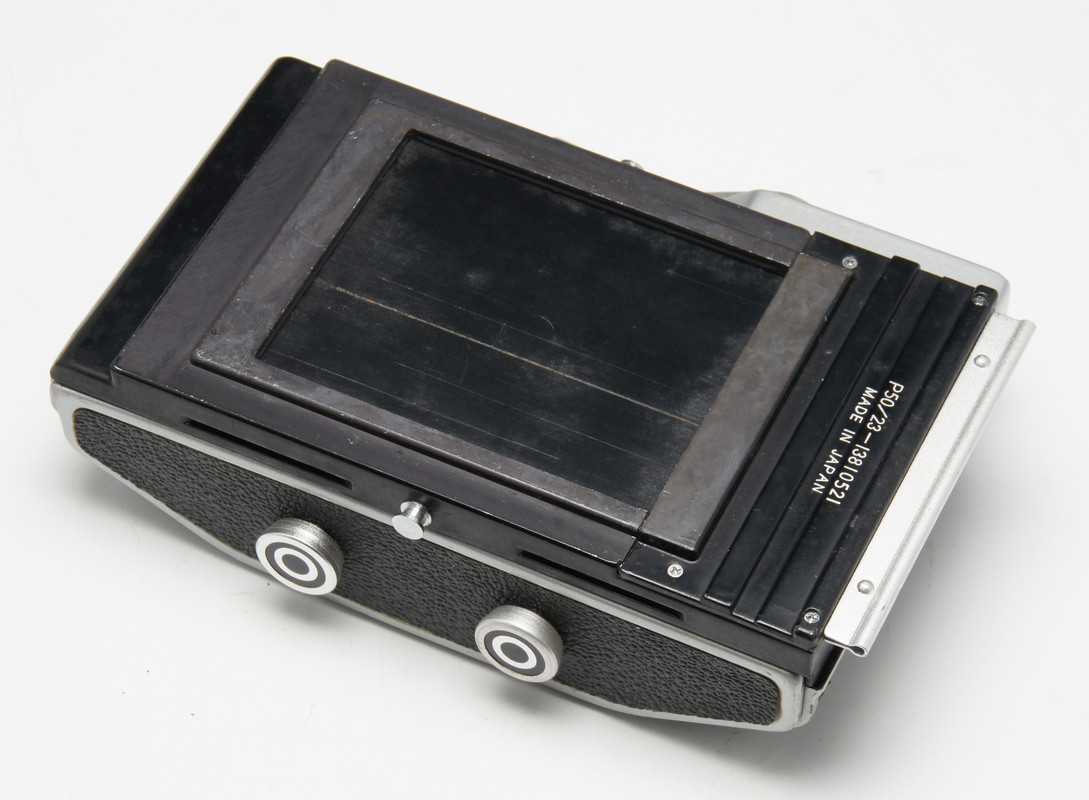 Horseman6x7-Roll-Film-Holder2-02.jpg