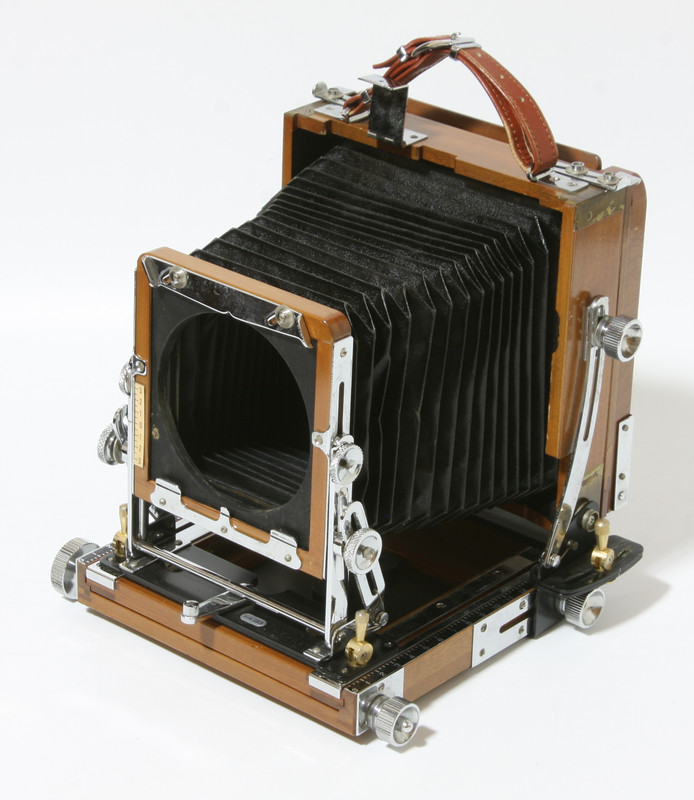 Tachihara4x5-Field-Camera-01.jpg