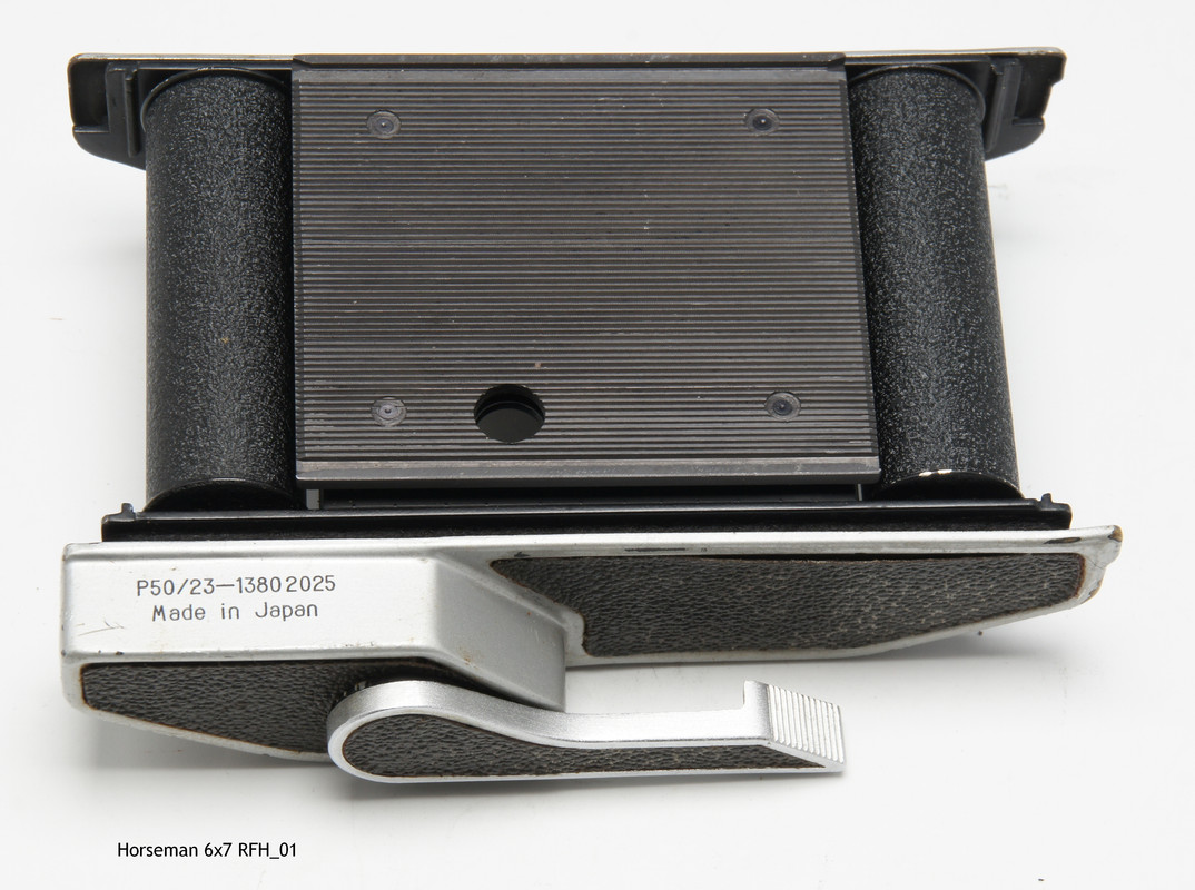 Horseman6x7-Roll-Film-Holder1-05.jpg