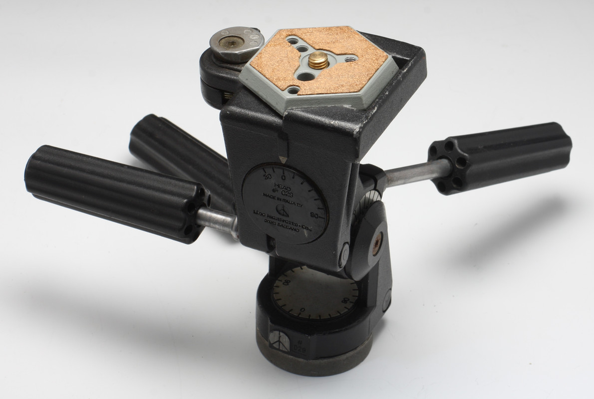 Manfrotto-029-Tripod-Head-Old-Style-01.jpg