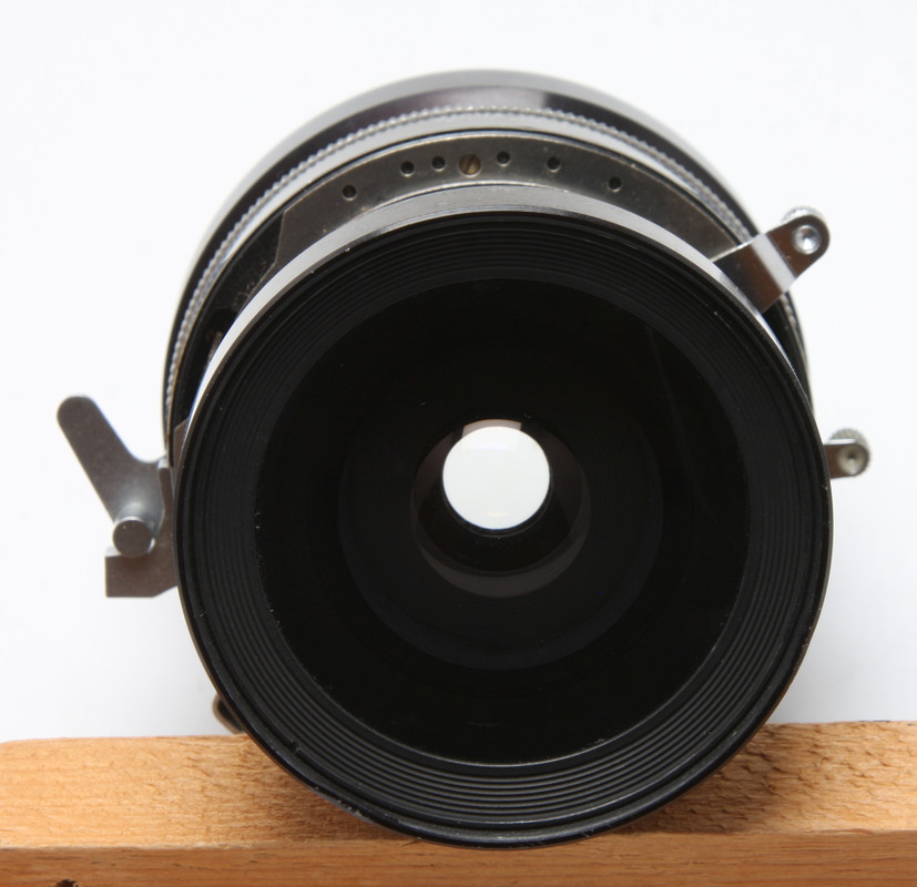 Fujinon-SWS75mmf8-Lens-04.jpg