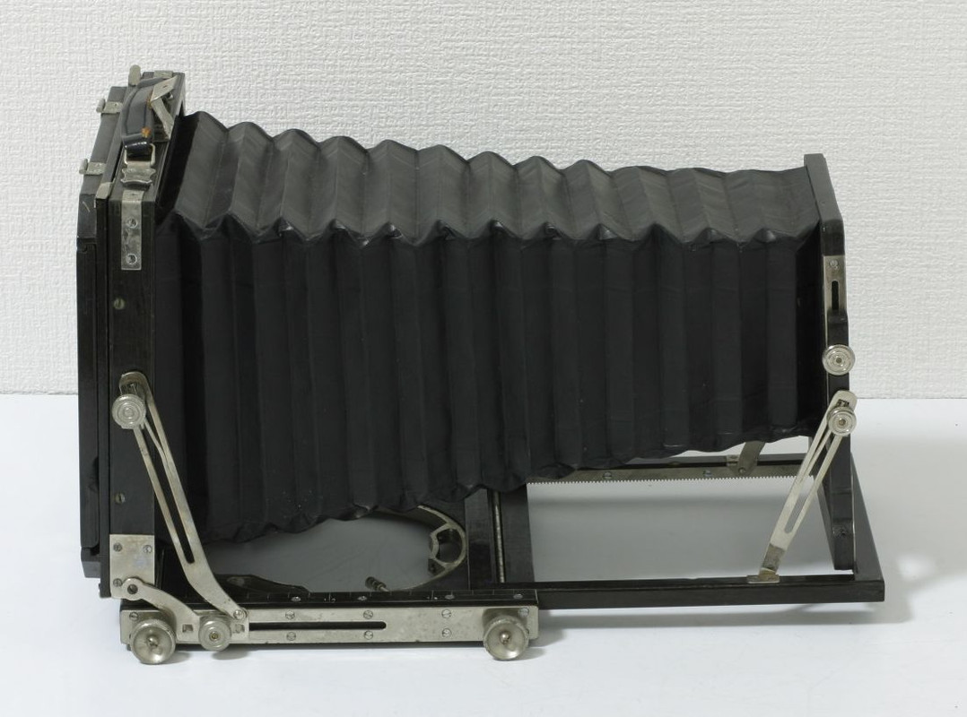 Peace-Half-Plate-Camera-03.jpg