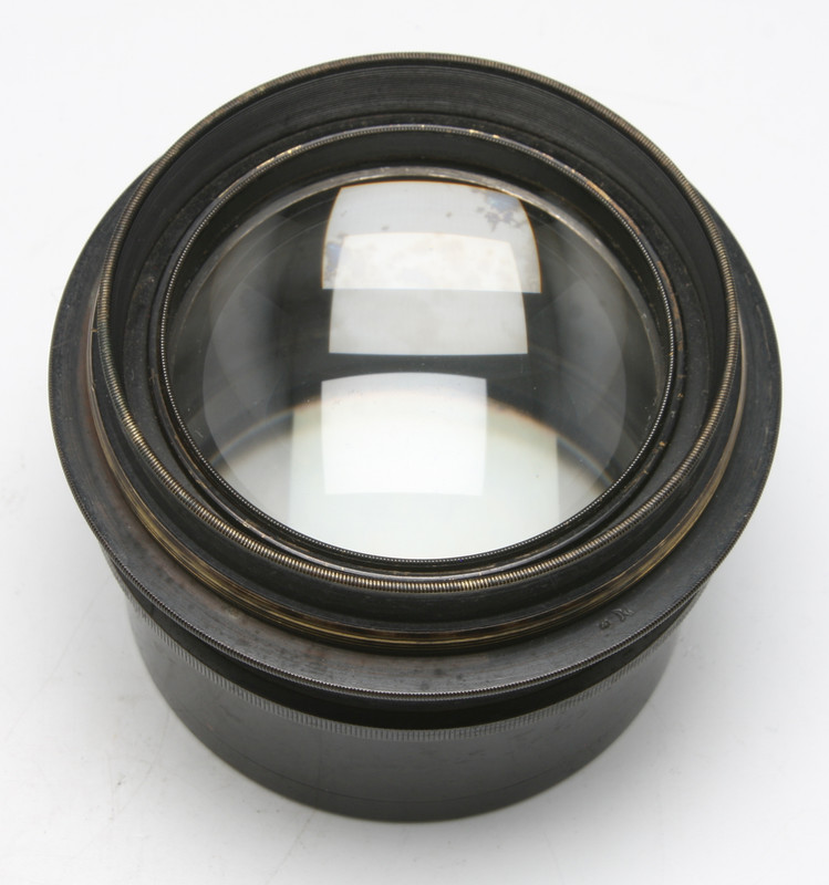 Helomar240mmf3-5-Lens-02.jpg