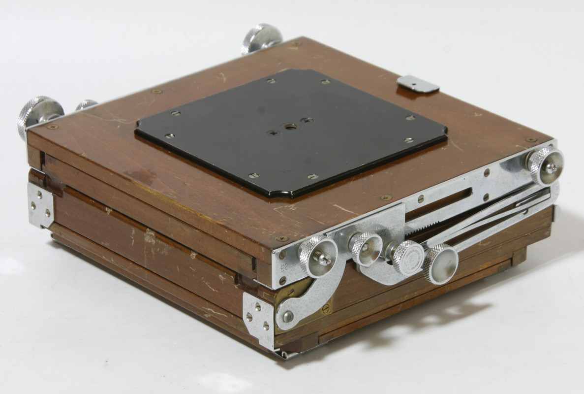 Nagaoka4x5-Field-Camera-06.jpg
