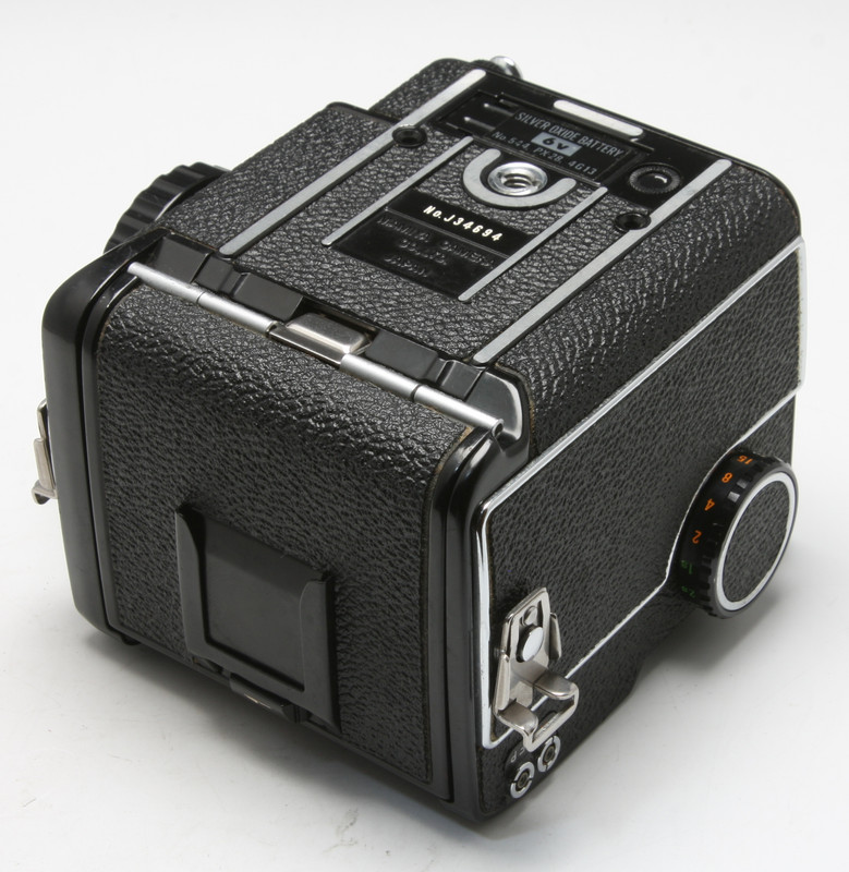 Mamiya-M645-Camera-Body-05.jpg