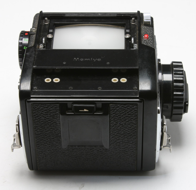Mamiya-M645-Camera-Body-03.jpg