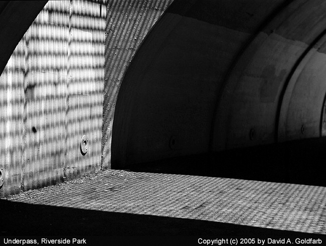 Underpass,RiversidePark,June2005.jpg