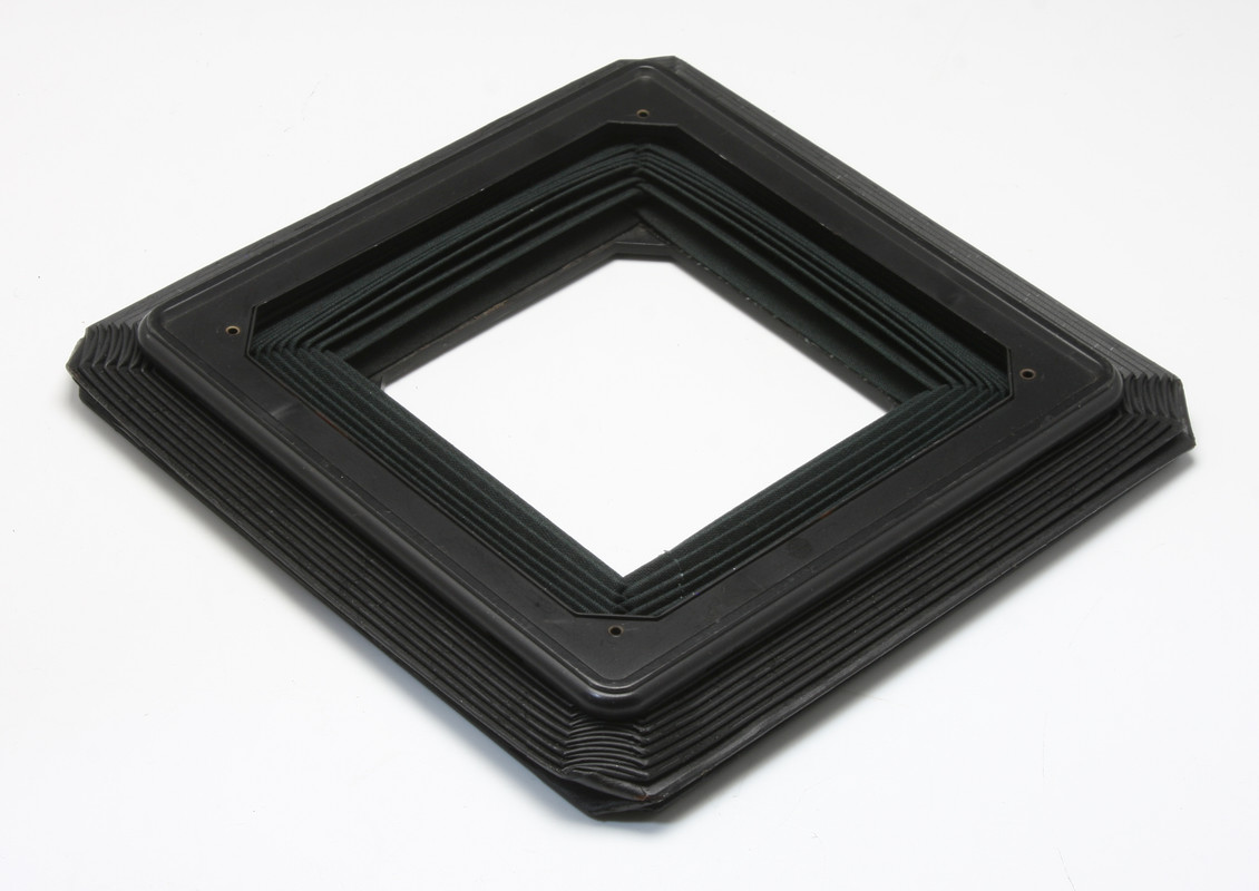 Linhof-Techni-Kardan-Standard-Bellows-02.jpg