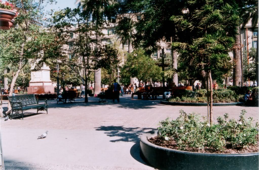 PlazadeArmas11-1.jpg
