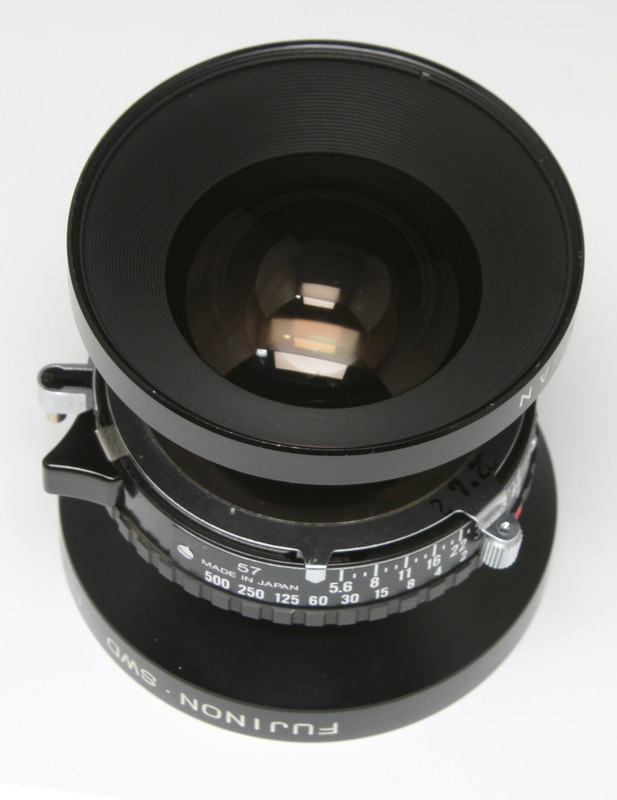 Fujinon-SWD65mmf5-6Lens-02.jpg