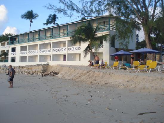 beachfront-rooms.jpg
