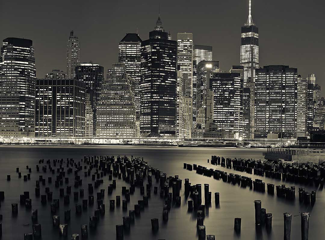 Manhattna-Skyine-at-night-1.jpg