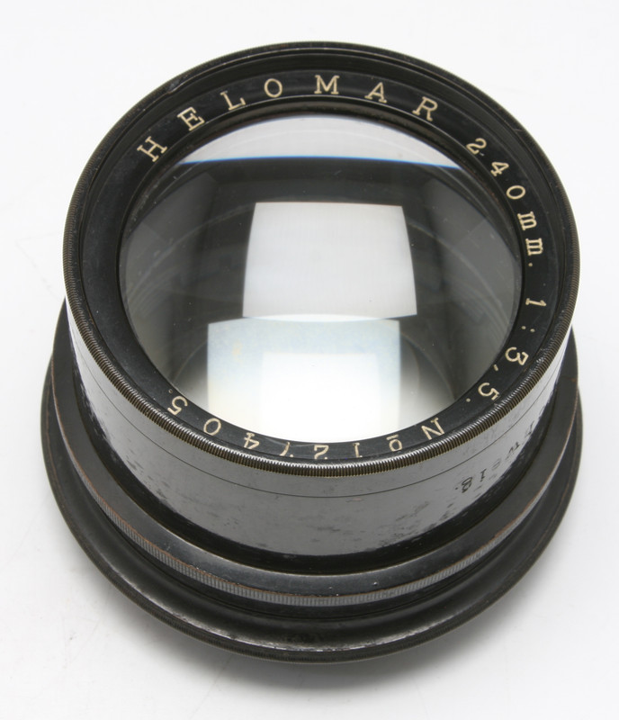 Helomar240mmf3-5-Lens-01.jpg